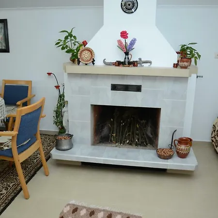 Gasthuis солакови ** 4*