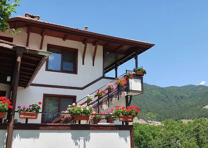 солакови ** 4* Девин