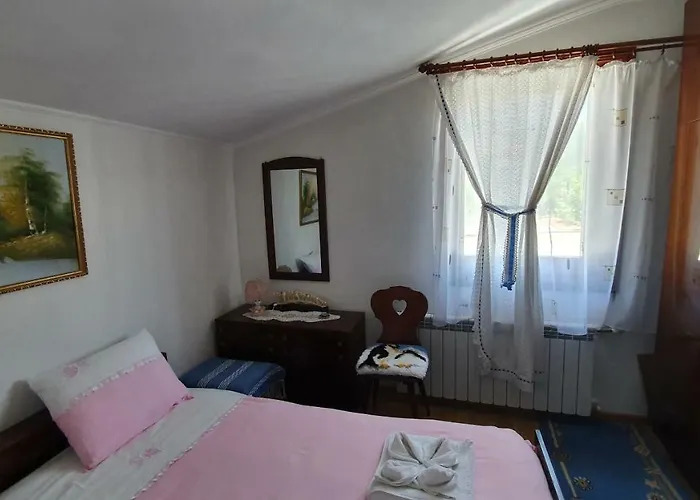 солакови ** Къща за гости Девин