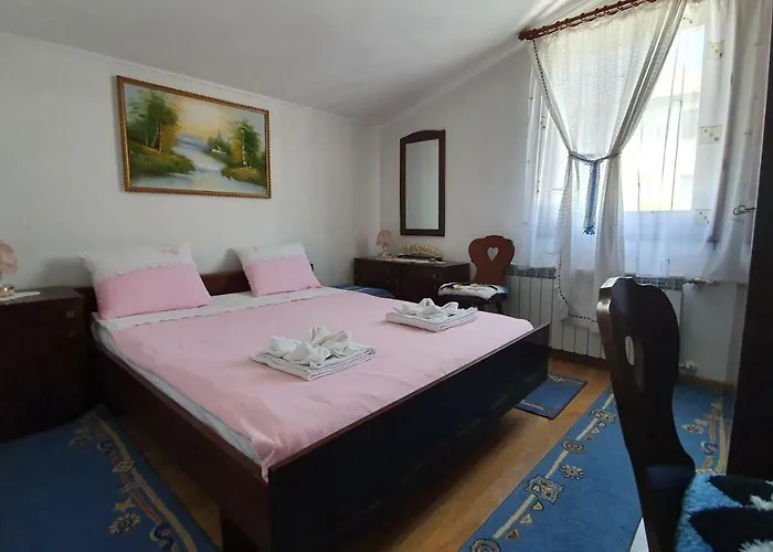 солакови ** דבין