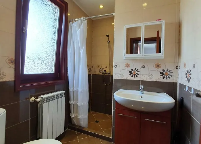 Къща за гости солакови ** Девин