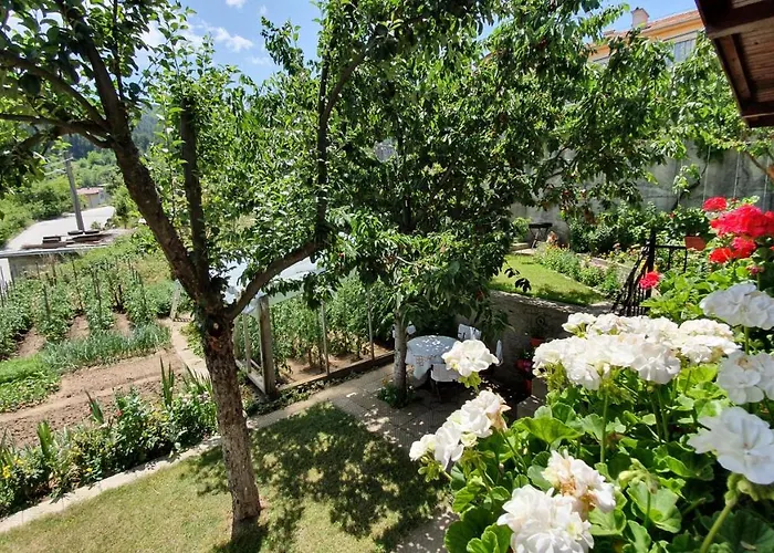 בית הארחה солакови ** דבין